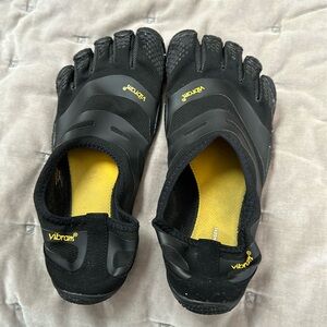 EL - X Vibram shoes in Black